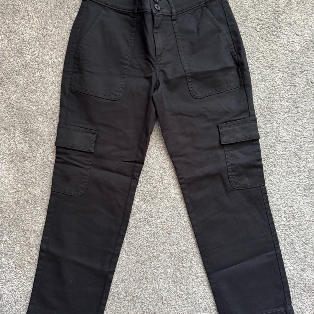 Loft Women’s Black Cargo Pants